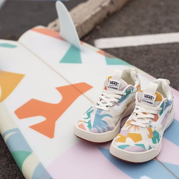 vans leila hurst ultrarange